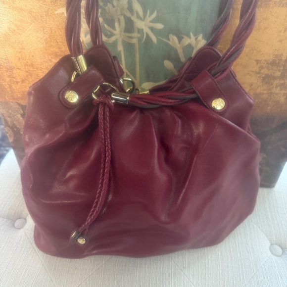 RELIC By Fossil Medium Burgundy Faux Leather Bucket HandBag Purse - Picture 2 of 9